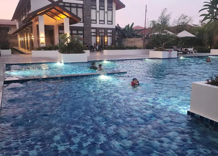 Royal Ocean Crest *
